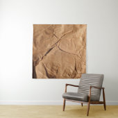 Gerecycled inpakpapier. Textuur. Wandkleed (In situ)