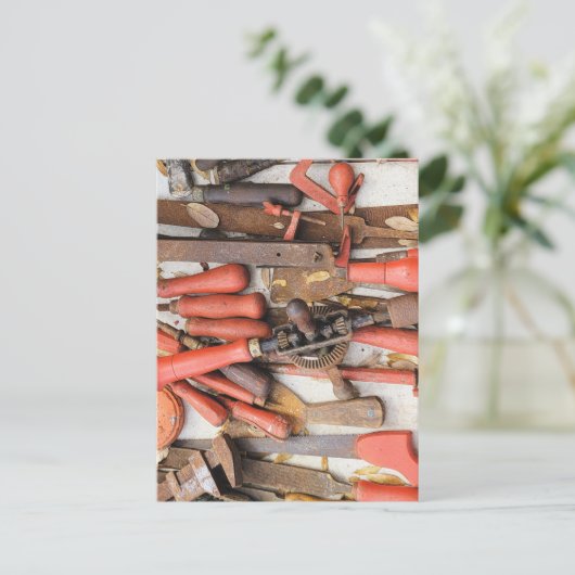 Gereedschap Antiek Rustiek Rood Man Tool Briefkaart (Staand voorkant)