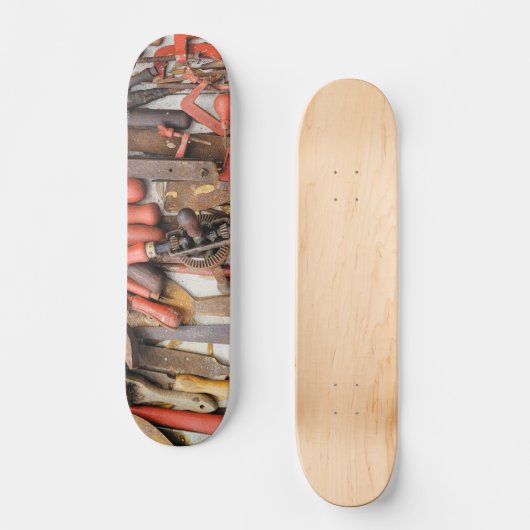 Gereedschap Antiek Rustiek Rood Man Tool Persoonlijk Skateboard (Voorkant)