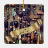 gereedschap met kerstmis voor het bewerken van ho keramisch ornament (Achterkant)