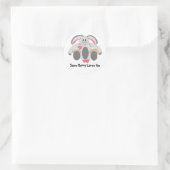 Geregen konijn ronde sticker (Tas)