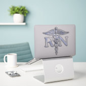 Geregistreerd zuster RN Caduceus Snakes Decor Sticker (Laptop op bureau)