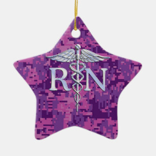 Geregistreerd zuster RN Silver Caduceus op Roze Ca Keramisch Ornament