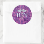 Geregistreerd zuster RN Silver Caduceus op Roze Ca Ronde Sticker (Tas)