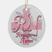 Geregistreerde zuster, roze kruisriemen keramisch ornament (Links)