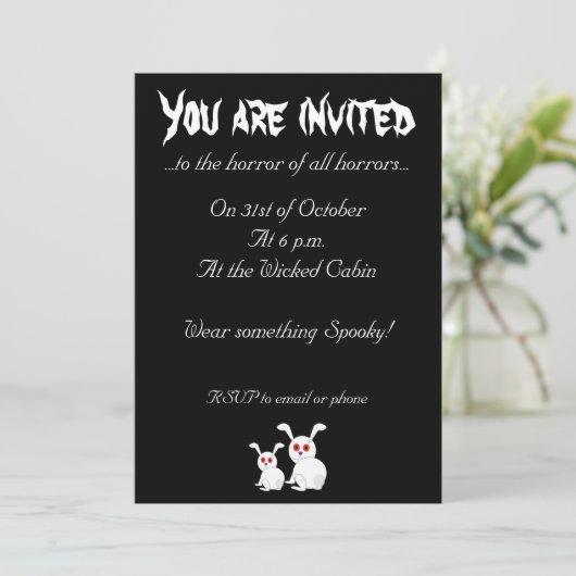 Gerichte witte bunnies met rode ogen Uitnodiging (Staand voorkant)