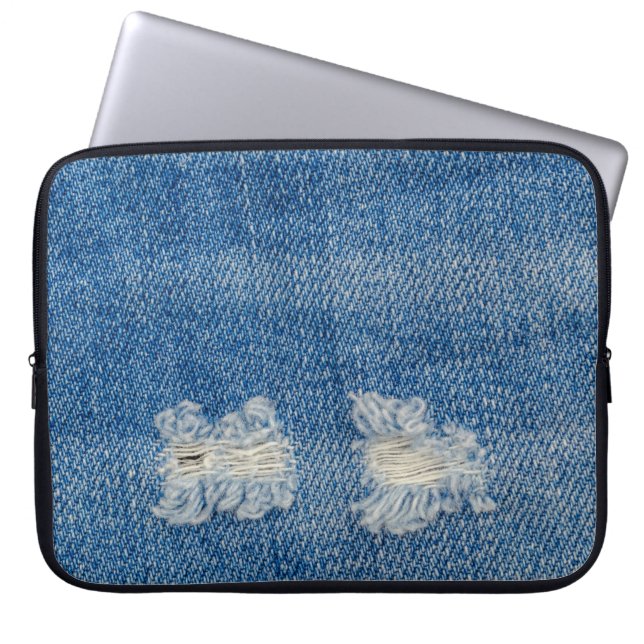 Geripte denim jeans close-up textuur. laptop sleeve (Voorkant)