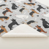 German Shepherd Botten and Paws Sherpa Blanket Deken (3/4)