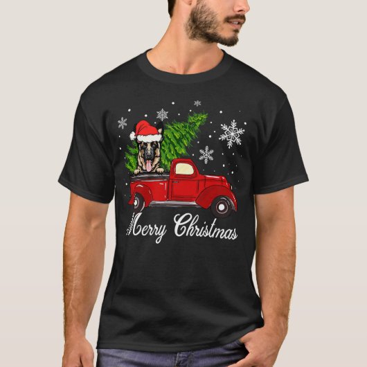 German Shepherd Dog Riding Red Truck Christmas Dec T-shirt (Voorkant)