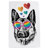German Shepherd Dog with Hearts Valentijnsdag Medium Cadeauzakje (Voorkant)