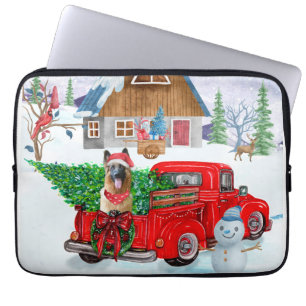 German Shepherd in Kerstmis Delivery Truck Snow Laptop Sleeve