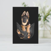 German Shepherd in Pocket T-Shirt Funny Dog Lover Informatiekaartje (Staand voorkant)