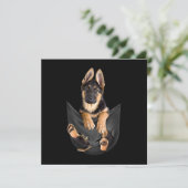 German Shepherd in Pocket T-Shirt Funny Dog Lover Kaart (Staand voorkant)