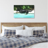 German Shepherd Jumping in Water Canvas Afdruk (Insitu (Slaapkamer))