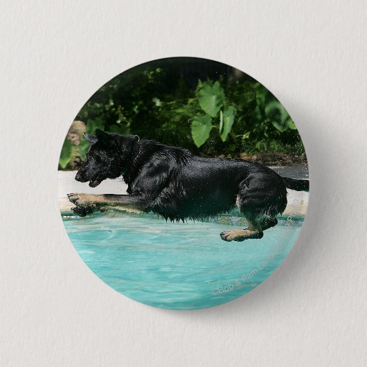 German Shepherd Jumping in Water Ronde Button 5,7 Cm (Voorkant)