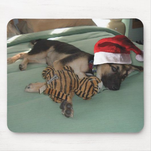German Shepherd Pup with Santa Hat Muismat (Voorkant)