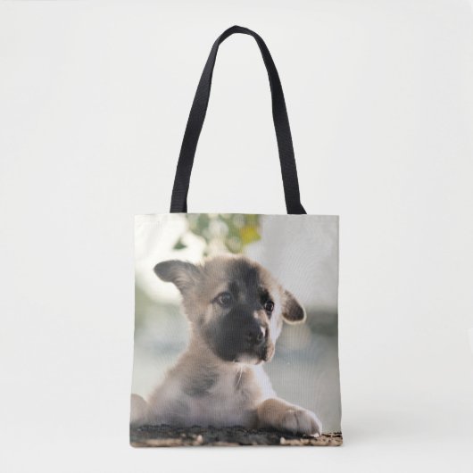 German Shepherd Puppy over Ledge Tote Bag (Voorkant)