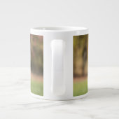 German Shepherd Running Grote Koffiekop (Achterkant)