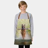 German Shepherd Running with Stick Schort (Gedragen)