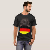 Germany Flag Newfoundland Dog In Pocket T-shirt (Voorkant volledig)
