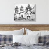 Geronimo en drie van zijn Apache-strijders, 1886 ( Canvas Afdruk (Insitu (Slaapkamer))
