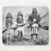 Geronimo en drie van zijn Apache-strijders, 1886 ( Muismat (Voorkant)