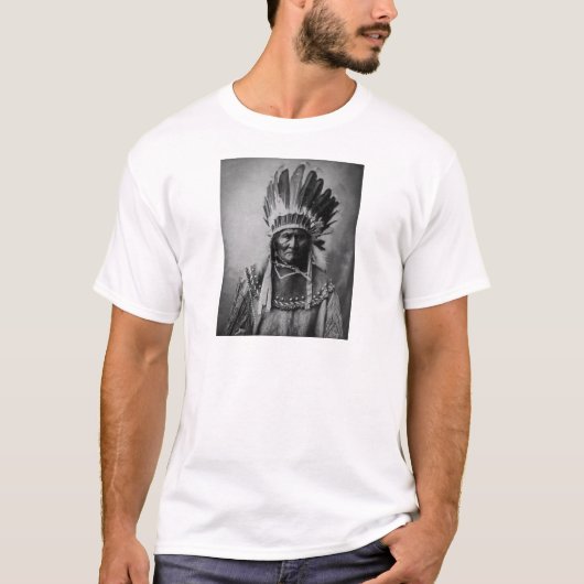 Geronimo in Head Dress T-shirt (Voorkant)