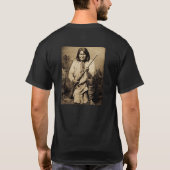Geronimo met Rifle 1886 Native American  T-shirt (Achterkant)