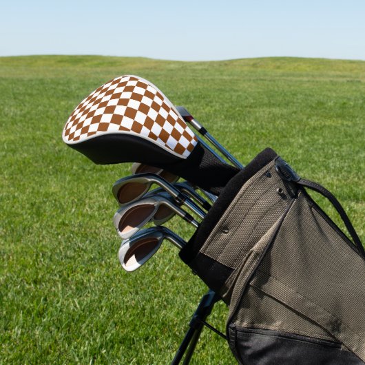 Geruit Bruin en Wit Golfheadcover (Insitu)
