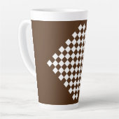Geruit Bruin en Wit Retro Latte Mok (Linkerhoek)