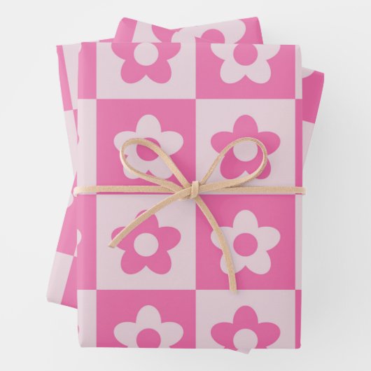Geruit Hot Roze en Witte Retro Bloemen Patroon Inpakpapier Vel (In situ)