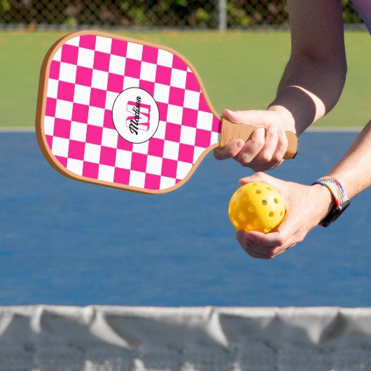 Geruit Hot roze wit geometrische retro Monogram Pickleball Paddle (Insitu)