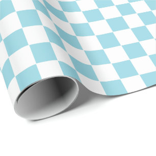 Geruit lichtblauw en wit cadeaupapier