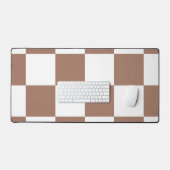 Geruit patroon in wit en Mocha Mousse Bureaumat (Keyboard & Muis)