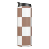 Geruit patroon in wit en Mocha Mousse Thermosbeker (Geroteerd rechts)