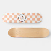 Geruit perzikkleurig wit geometrisch retro monogra persoonlijk skateboard (Horizontaal)