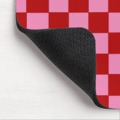 Geruit rood en heet roze muismat (Hoek)