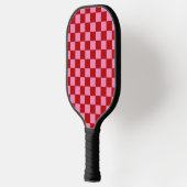 Geruit rood en heet roze pickleball paddle (Links)