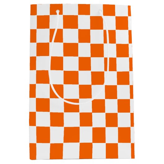 Geruit sinaasappel en wit medium cadeauzakje (Voorkant)