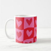 Geruit Warped Pink and Red Hearts Patroon Koffiemok (Links)