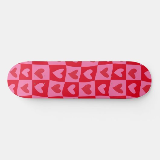 Geruit Warped Pink and Red Hearts Patroon Persoonlijk Skateboard (Horizontaal)