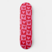 Geruit Warped Pink and Red Hearts Patroon Persoonlijk Skateboard (Voorkant)