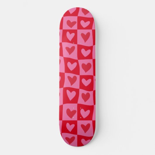 Geruit Warped Pink and Red Hearts Patroon Persoonlijk Skateboard (Voorkant)