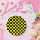 Geruit zwart en geel papieren bordje (Feest)