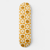 Geruite bloemen en lachende gezichten Sinaasappel Persoonlijk Skateboard (Voorkant)