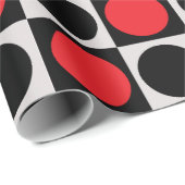 Geruite geometrische rode zwarte cirkel polka stip cadeaupapier (Rol Hoek)