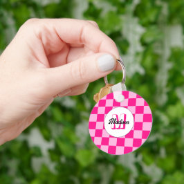Geruite licht roze geometrische retro Monogram Sleutelhanger