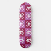 Geruite madeliefjes op rode en roze schaakborden persoonlijk skateboard (Voorkant)
