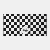 Geruite vakken Zwart en Wit retro monogram Bureaumat (Voorkant)
