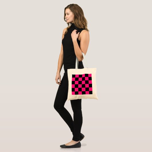 Geruite vierkanten heet roze zwart geometrische re tote bag (Voorkant (model))